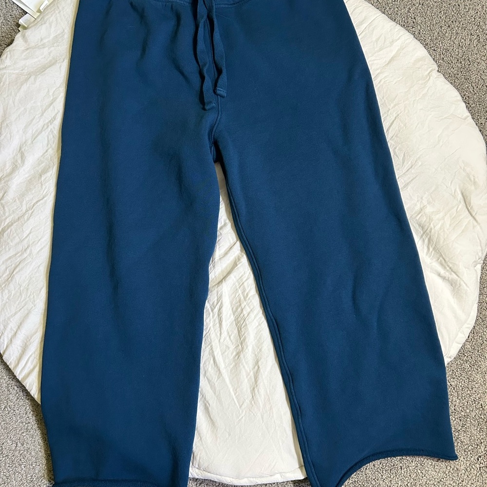 Frank & Eileen Catherine Cropped Sweatpants in Tide